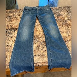 Women’s Lucky Brand jeans